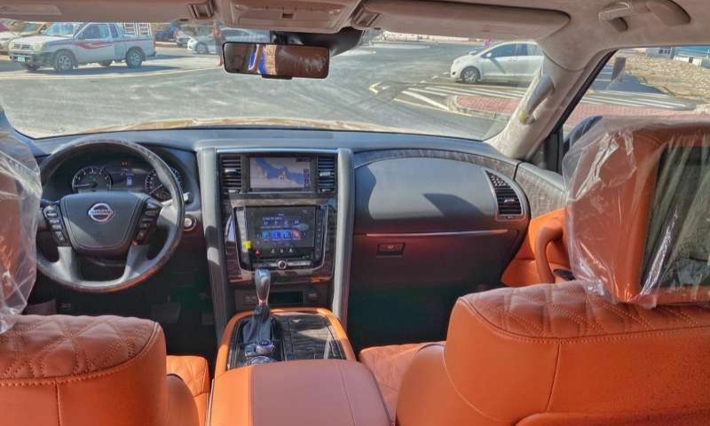 Jaune Nissan Patrol Platinum 2020